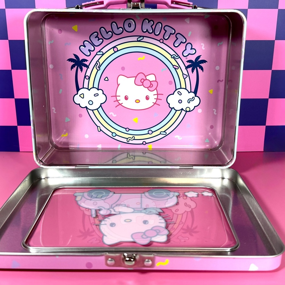 Hello Kitty Pink Metal Lunch Box - Picture 3 of 3